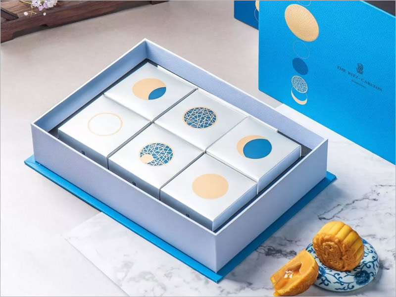 富力麗思卡爾頓酒店月餅包裝設(shè)計(jì)，簡(jiǎn)潔清新風(fēng)，別具一格